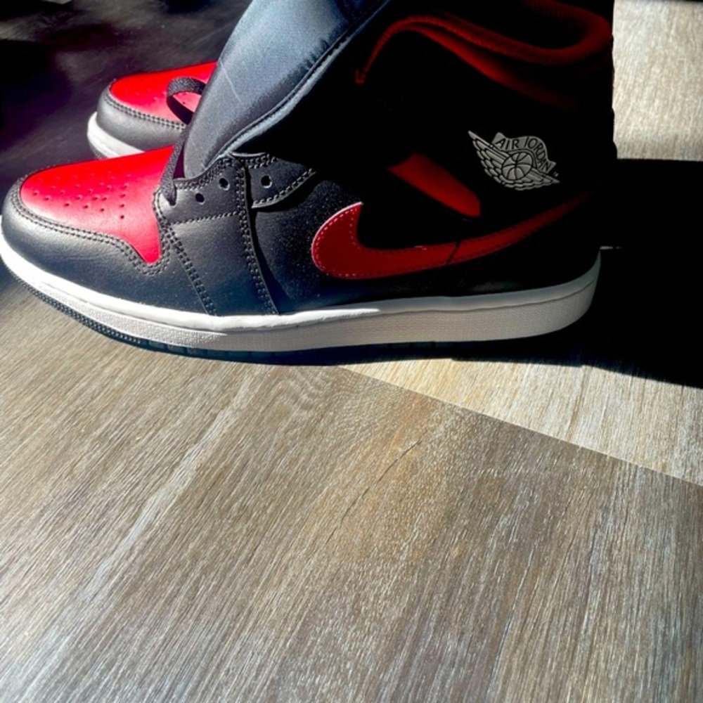 Nike Air Jordan Black and Red High-Tops